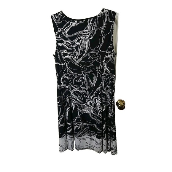 JM Collection Sleeveless Black White Abstract V Neck A Line Dress. Size L - Picture 10 of 10